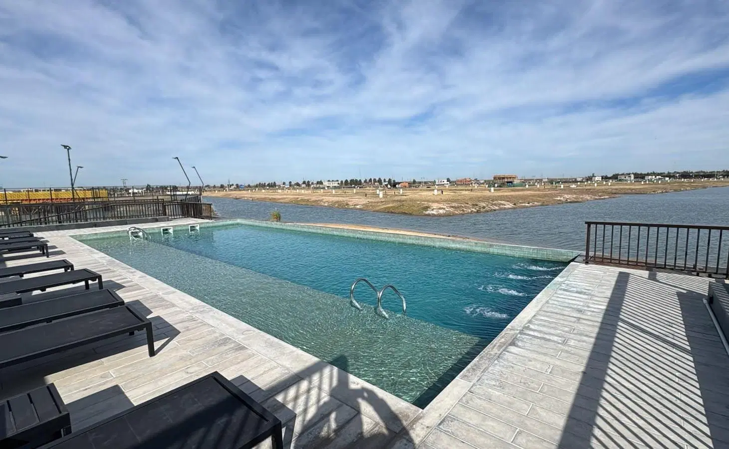 Terreno en venta en Funes Lake 1