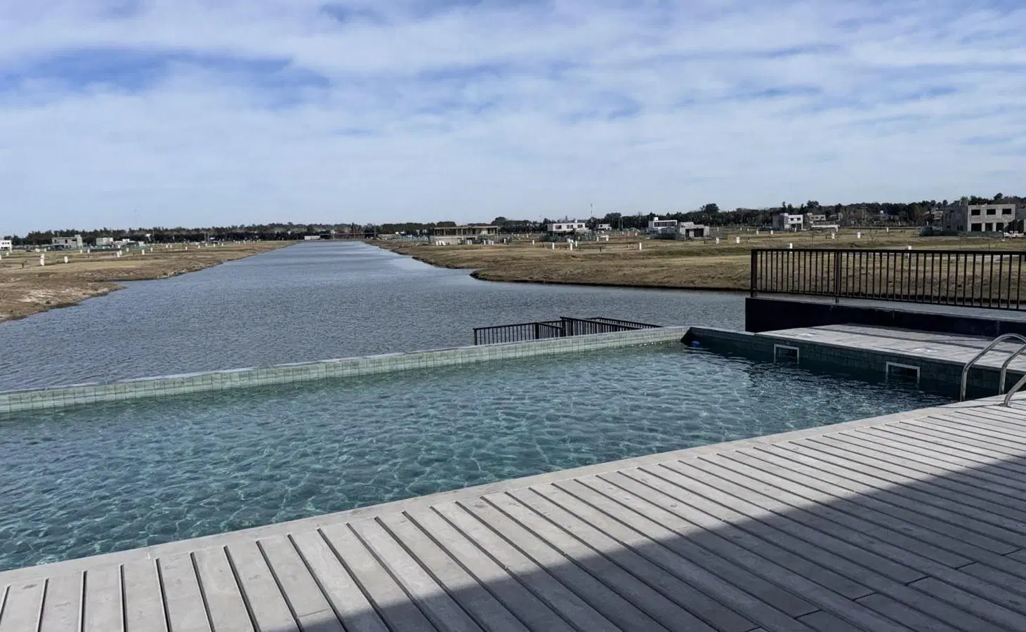 Terreno en venta en Funes Lake 4