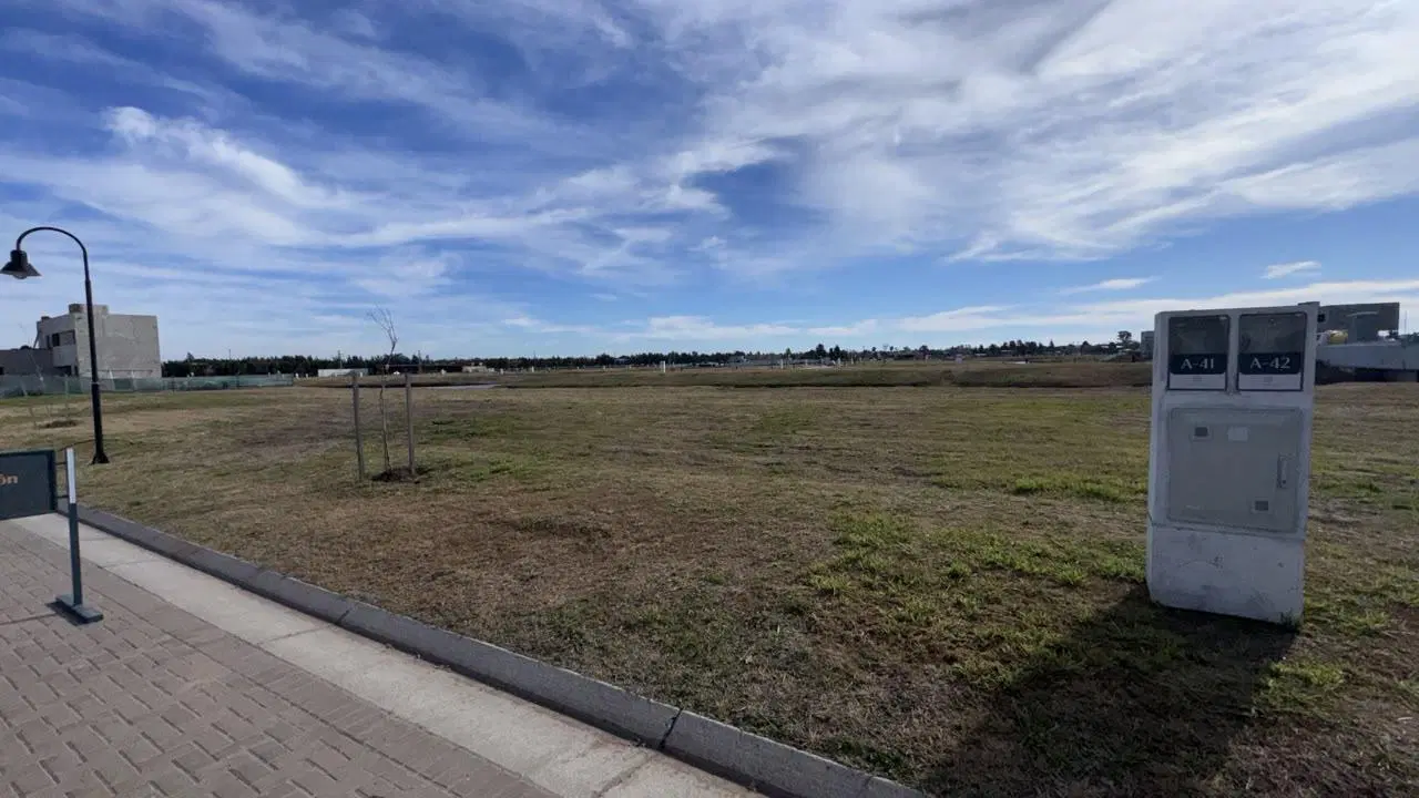 Terreno en venta en Funes Lake 2