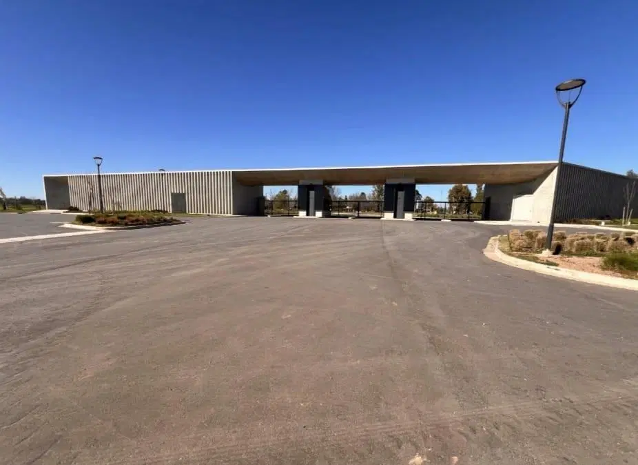 Venta terreno en barrio cerrado Funes Vida Lagoon 8