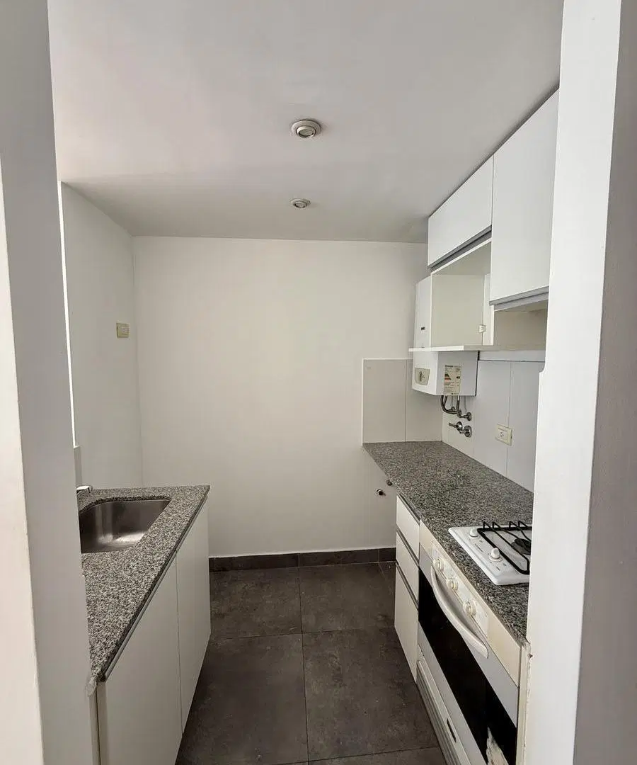 Venta Departamento de 1 dormitorio con balcón - Parque España - Rosario 5