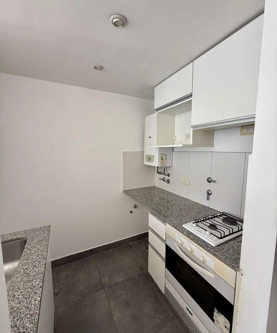 Venta Departamento de 1 dormitorio con balcón - Parque España - Rosario 8