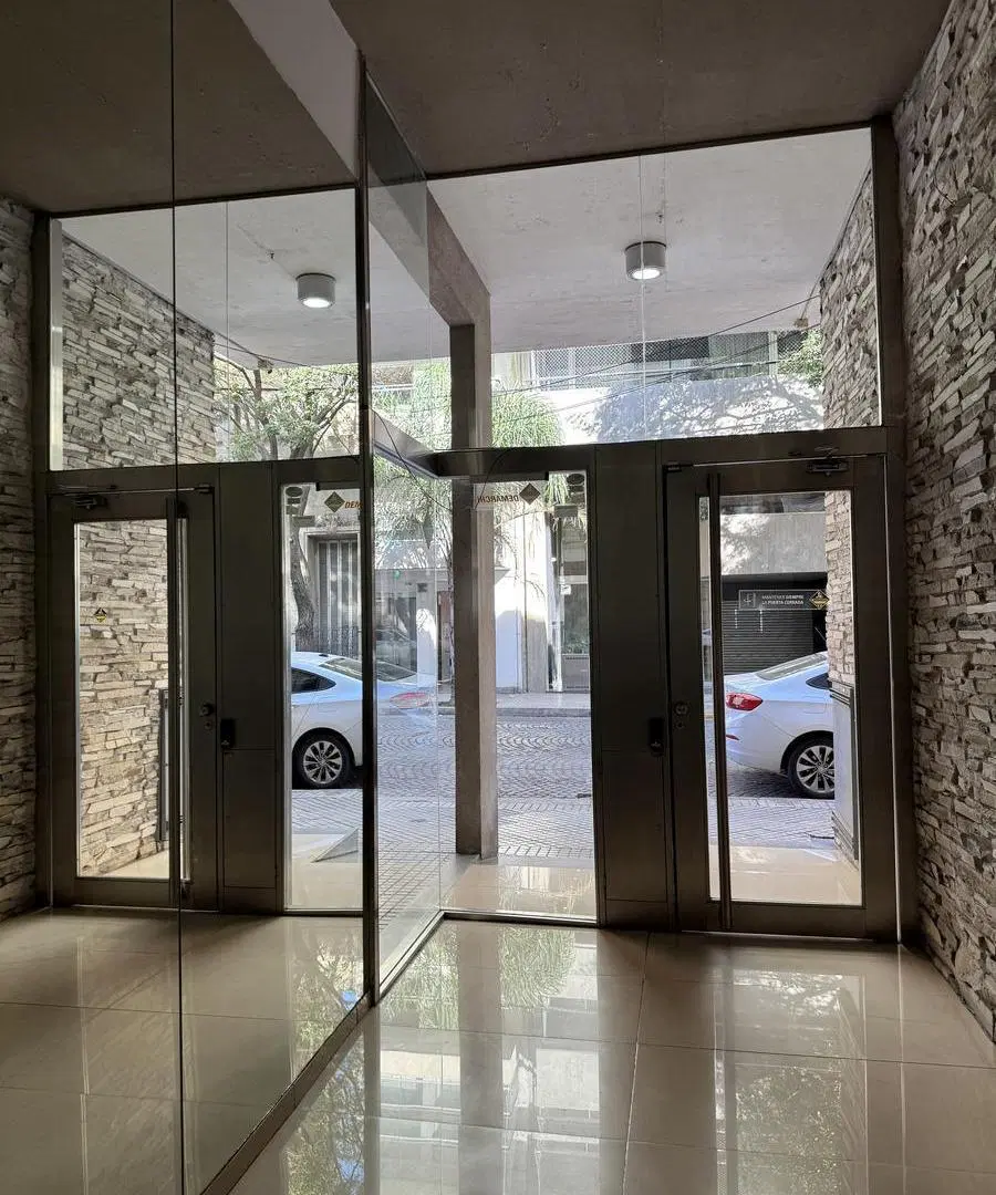 Venta Departamento de 1 dormitorio con balcón - Parque España - Rosario 4