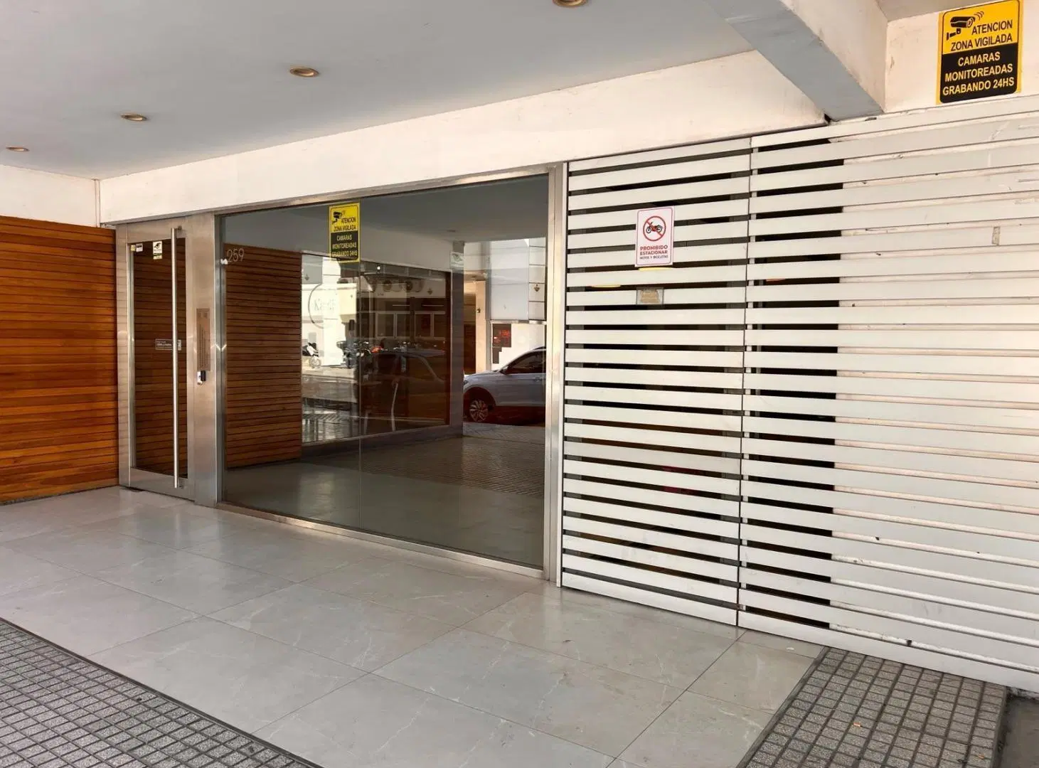Cochera en venta en Rosario centro 5