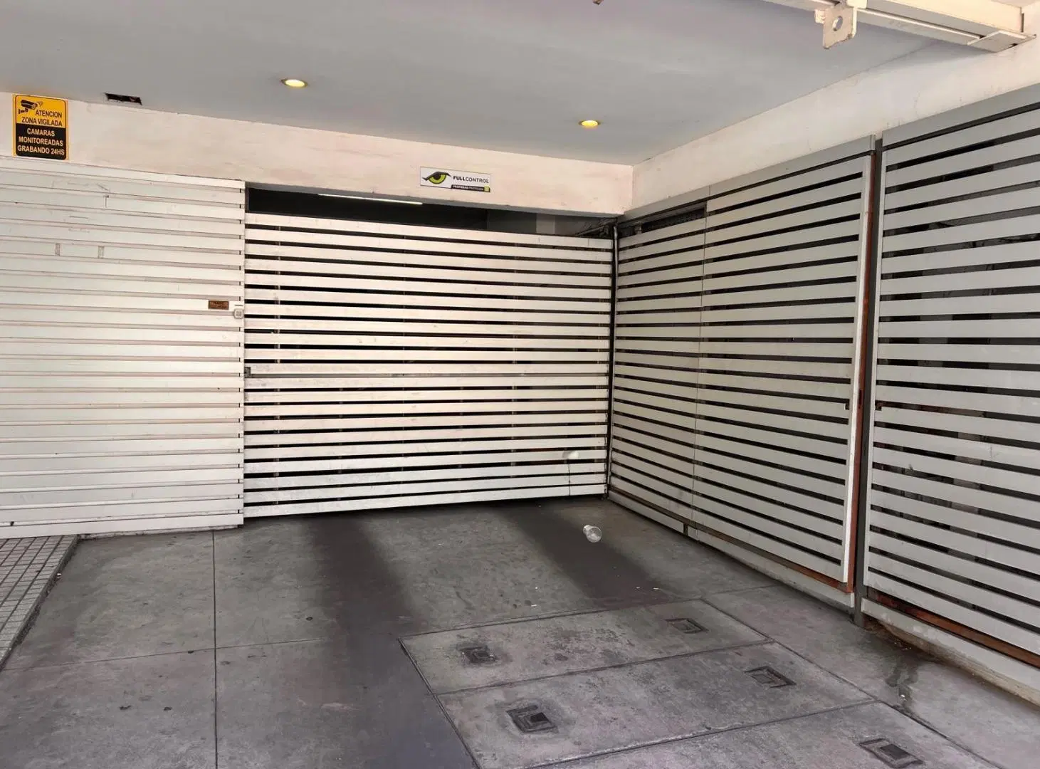Cochera en venta en Rosario centro 2
