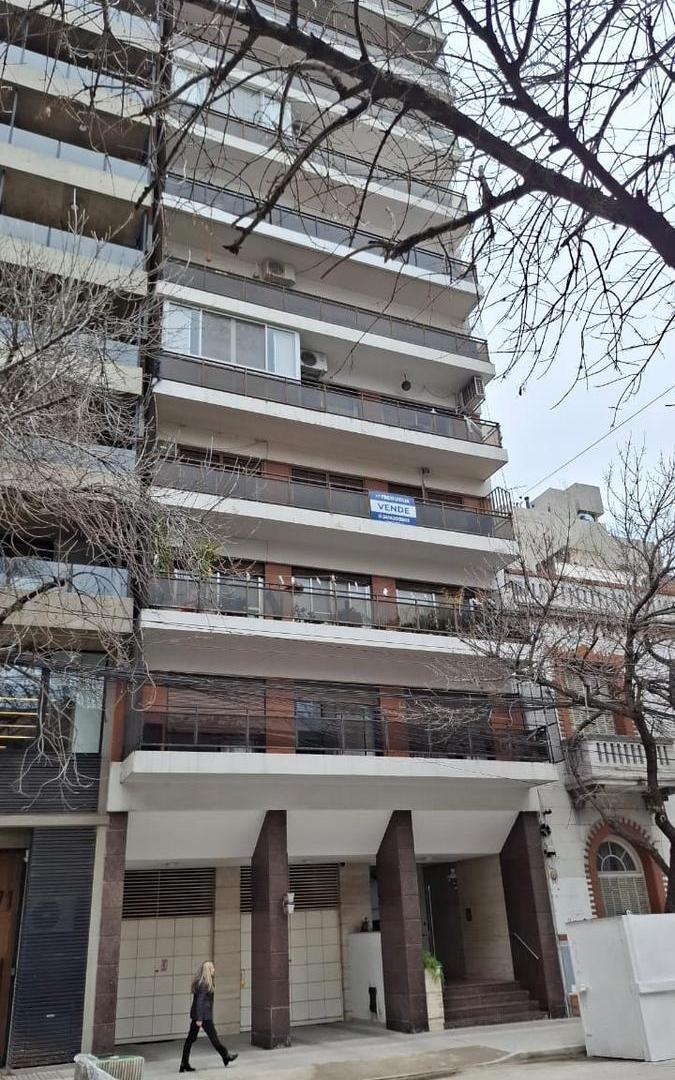 Foto de Departamento en venta 4 dormitorios piso exclusivo en Rosario, Lourdes., imagen 1