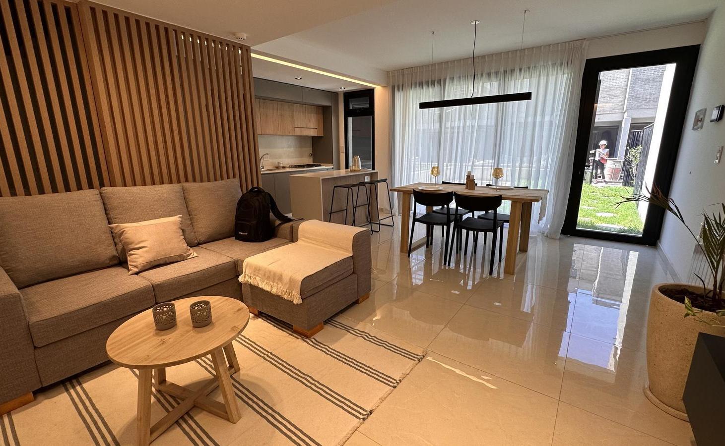 Foto de Casa en Venta de 3 dormitorio en Town Houses Green - Fisherton, imagen 3