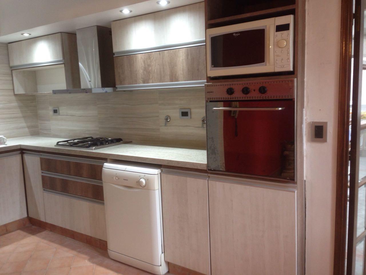 Foto de Departamento en venta 4 dormitorios con cochera - centro - Rosario, imagen 3