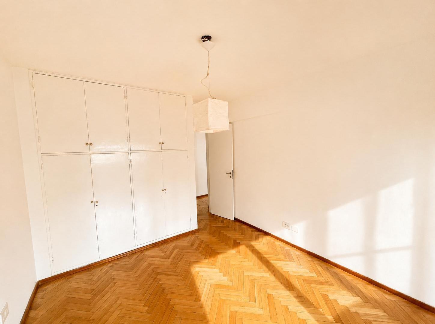 Foto de Departamento semipiso en alquiler de dos dormitorios con balcon al, imagen 1