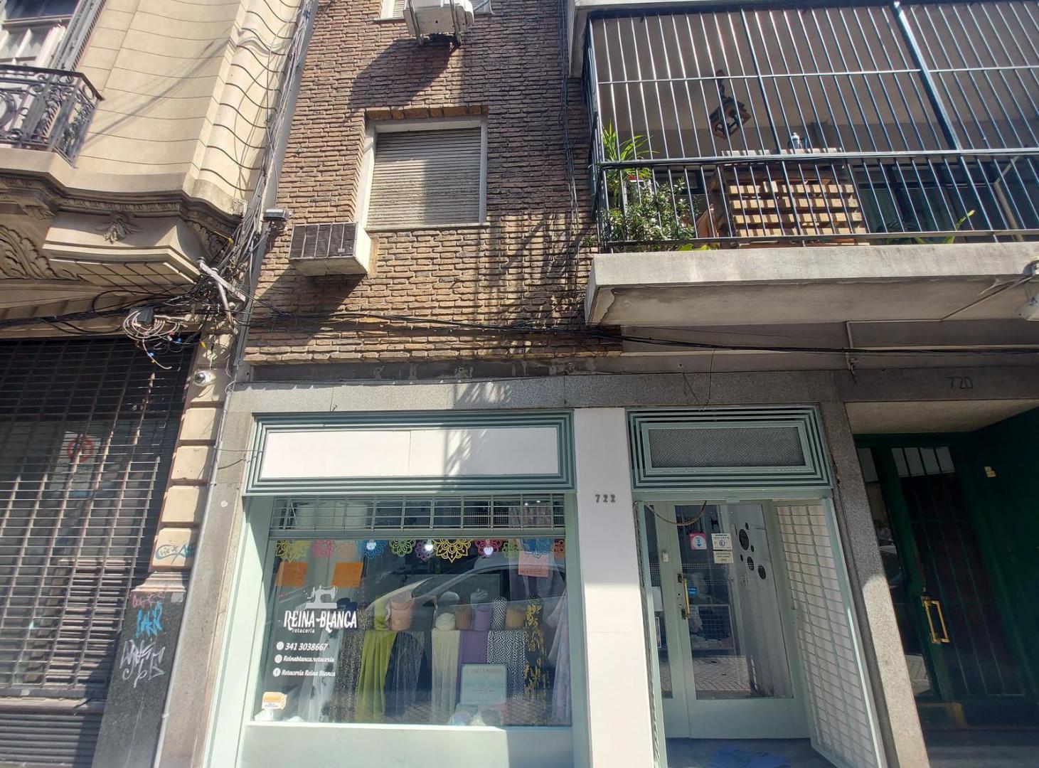 Foto de Local Comercial en venta metros de la peatonal en el centro de Rosario, imagen 4