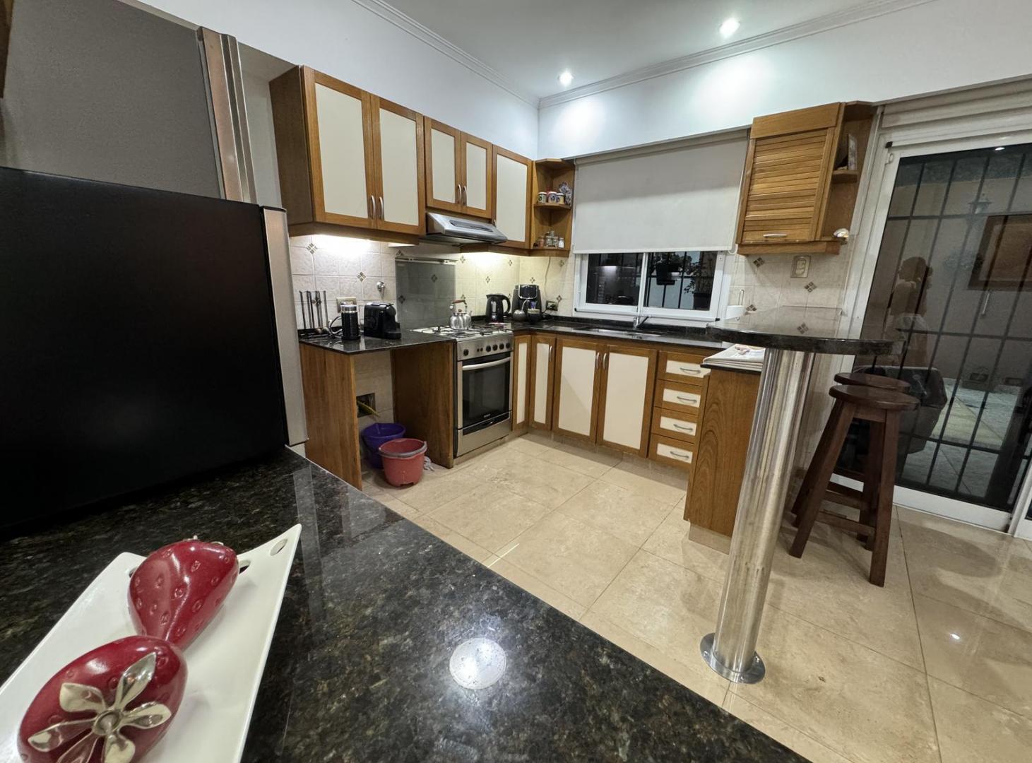 Foto de Casa en venta de 4 dormitorios con pileta, parrillero y terraza, Barrio, imagen 3