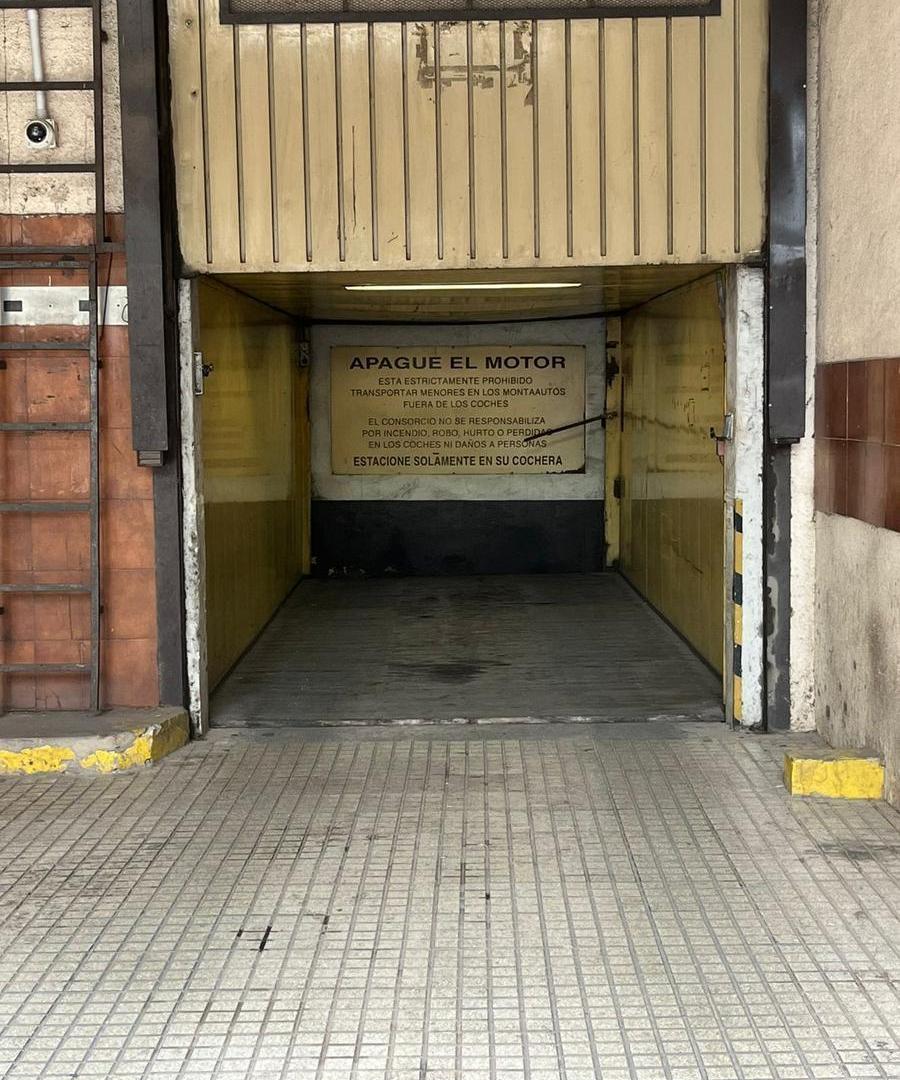 Foto de Cochera en venta- Maipú 1150, imagen 2