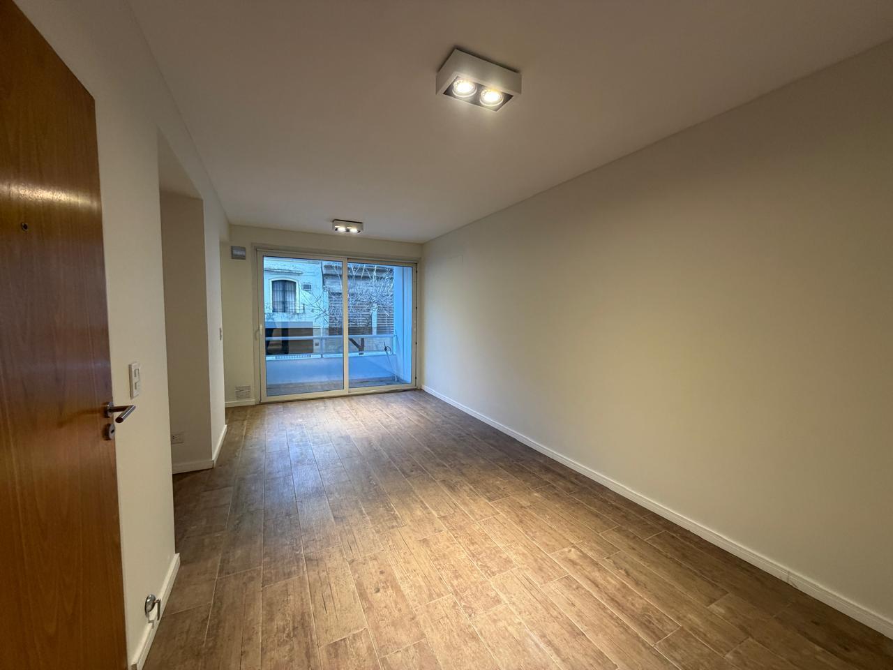 Foto de Departamento en venta 2 dormitorios con patio a estrenar en Rosario, imagen 1