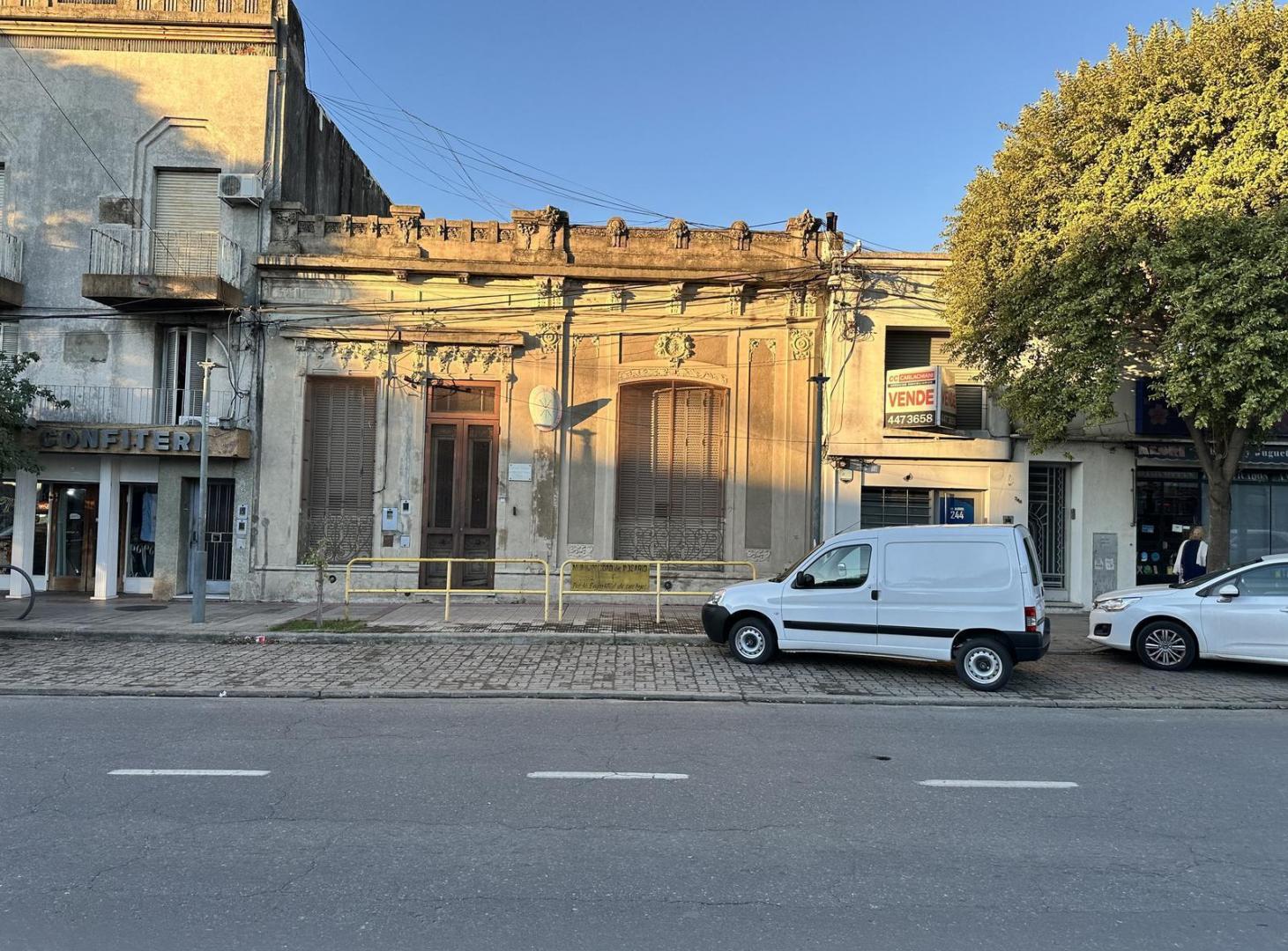Foto de Propiedad en venta ideal uso institucional o comercial en Alberdi, imagen 3