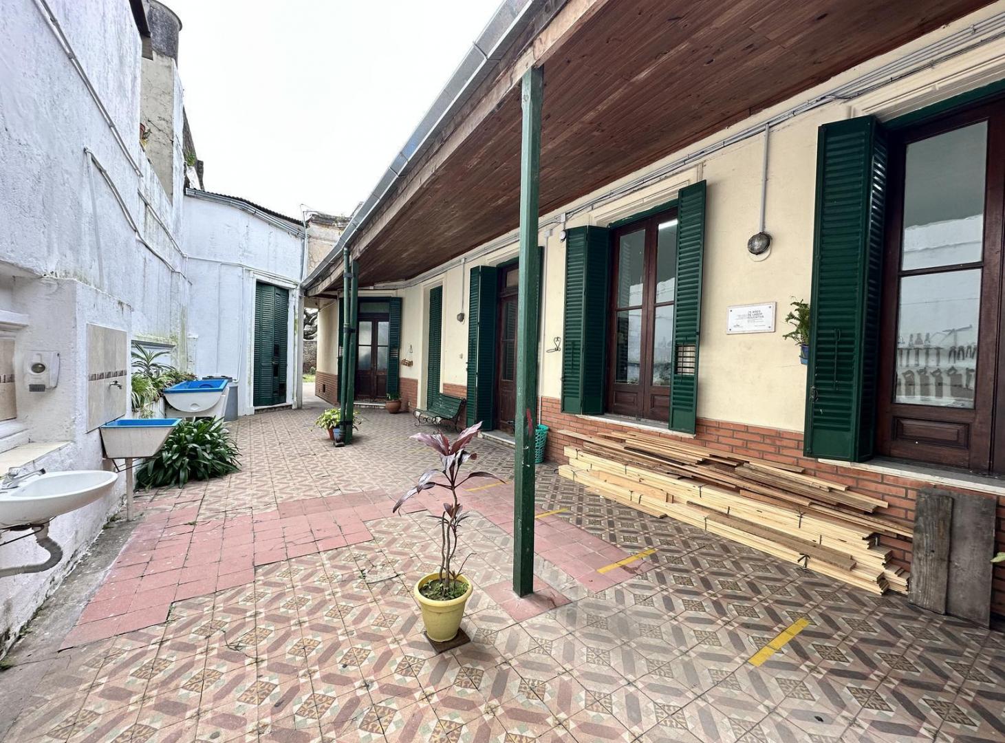 Foto de Propiedad en venta ideal uso institucional o comercial en Alberdi, imagen 5