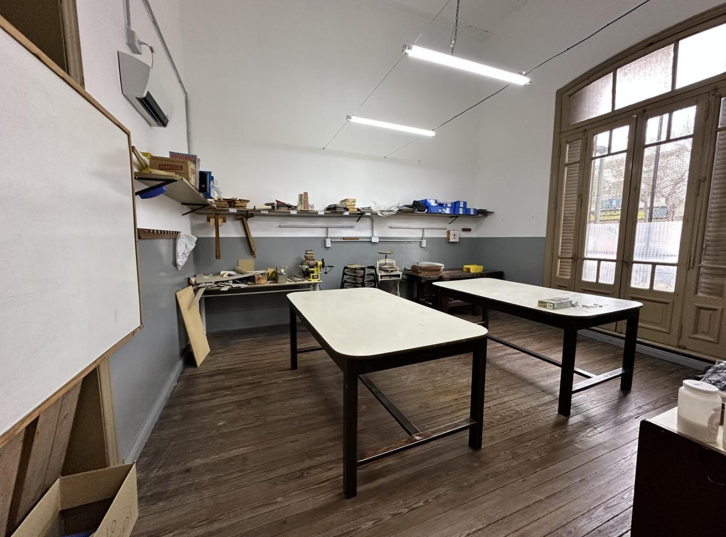Foto de Propiedad en venta ideal uso institucional o comercial en Alberdi, imagen 2