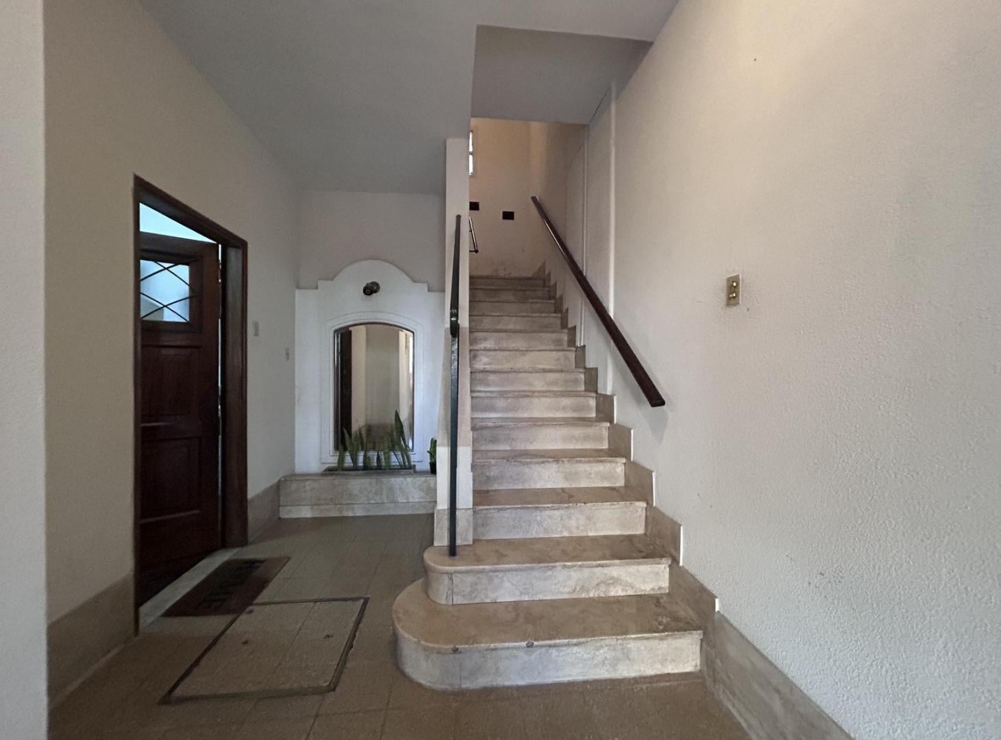 Foto de Venta casa de 3 Dormitorios con patio en Rosario - Bv Oroño al 300, imagen 5