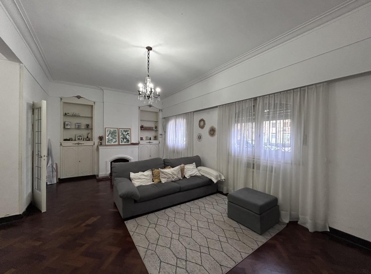 Foto de Venta casa de 3 Dormitorios con patio en Rosario - Bv Oroño al 300, imagen 2