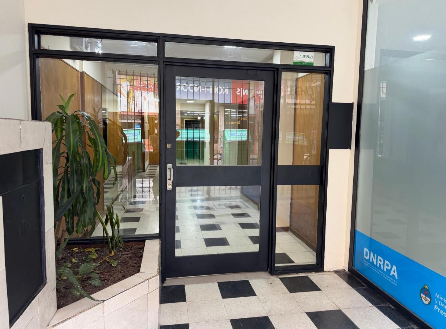 Foto de Departamento de 2 dormitorios a la venta en Rosario-Centro, imagen 2