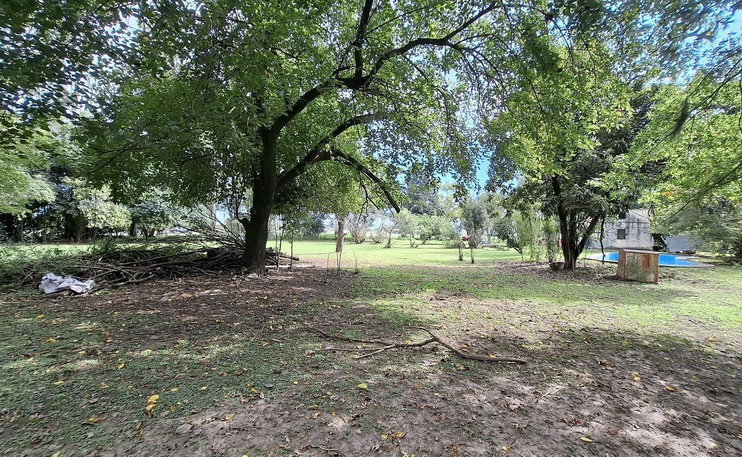 Foto de Venta de terreno con casa a reciclar 4500 mts Villa La Ribera - Iriondo, imagen 1