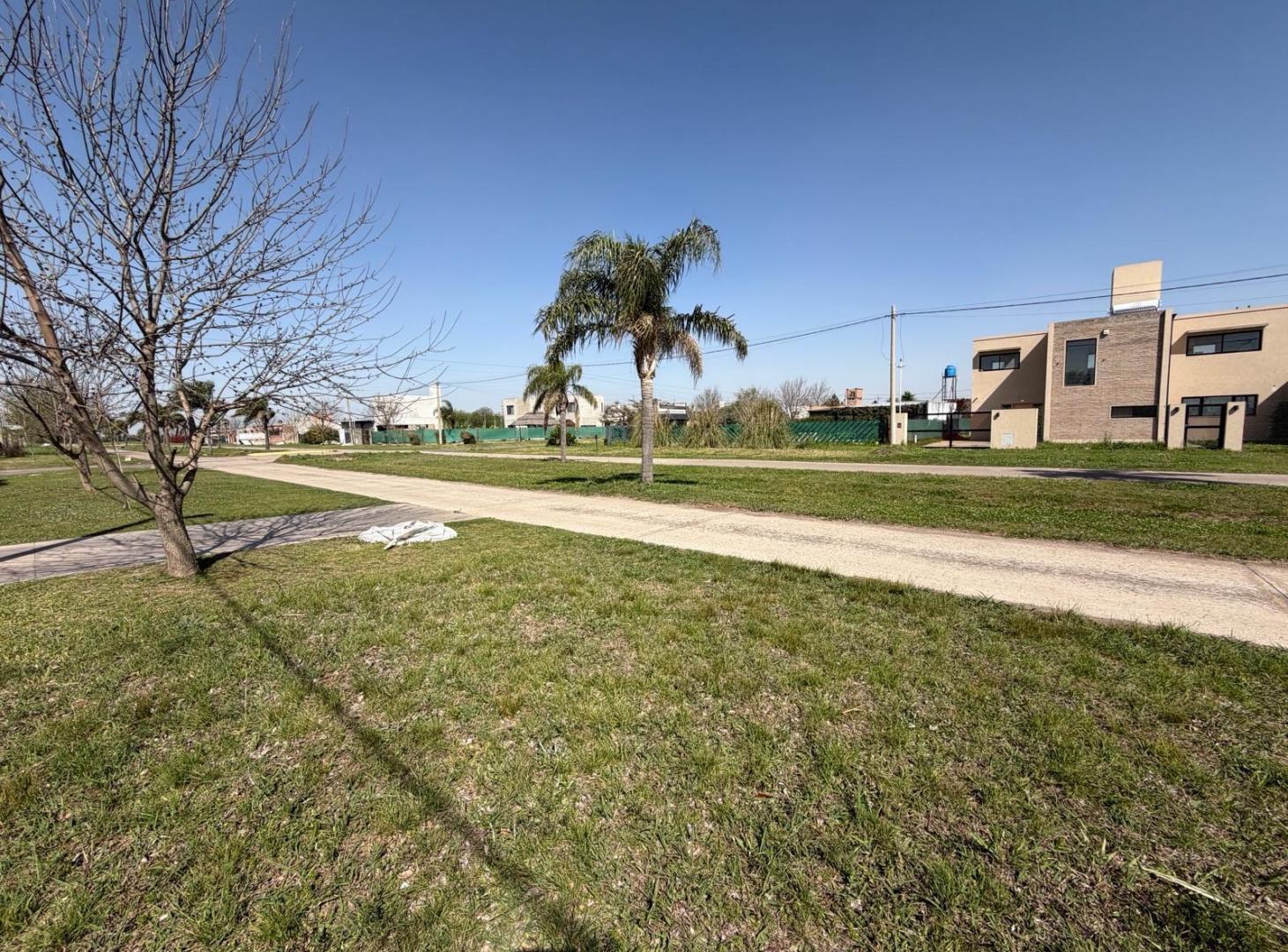 Foto de Terreno en venta en Funes Town, barrio abierto, imagen 5