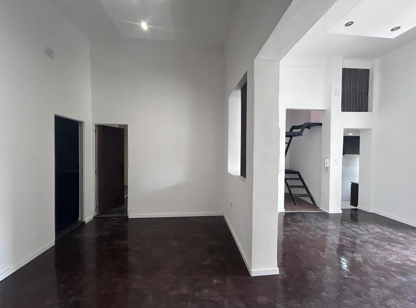 Foto de Departamento reciclado de 2 dormitorios con balcón y cochera en Oroño, imagen 3