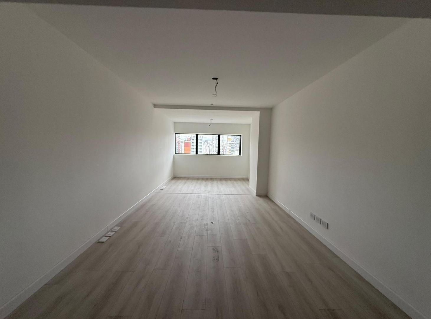 Foto de Oficina premium en alquiler, zona Parque España, Rosario., imagen 1