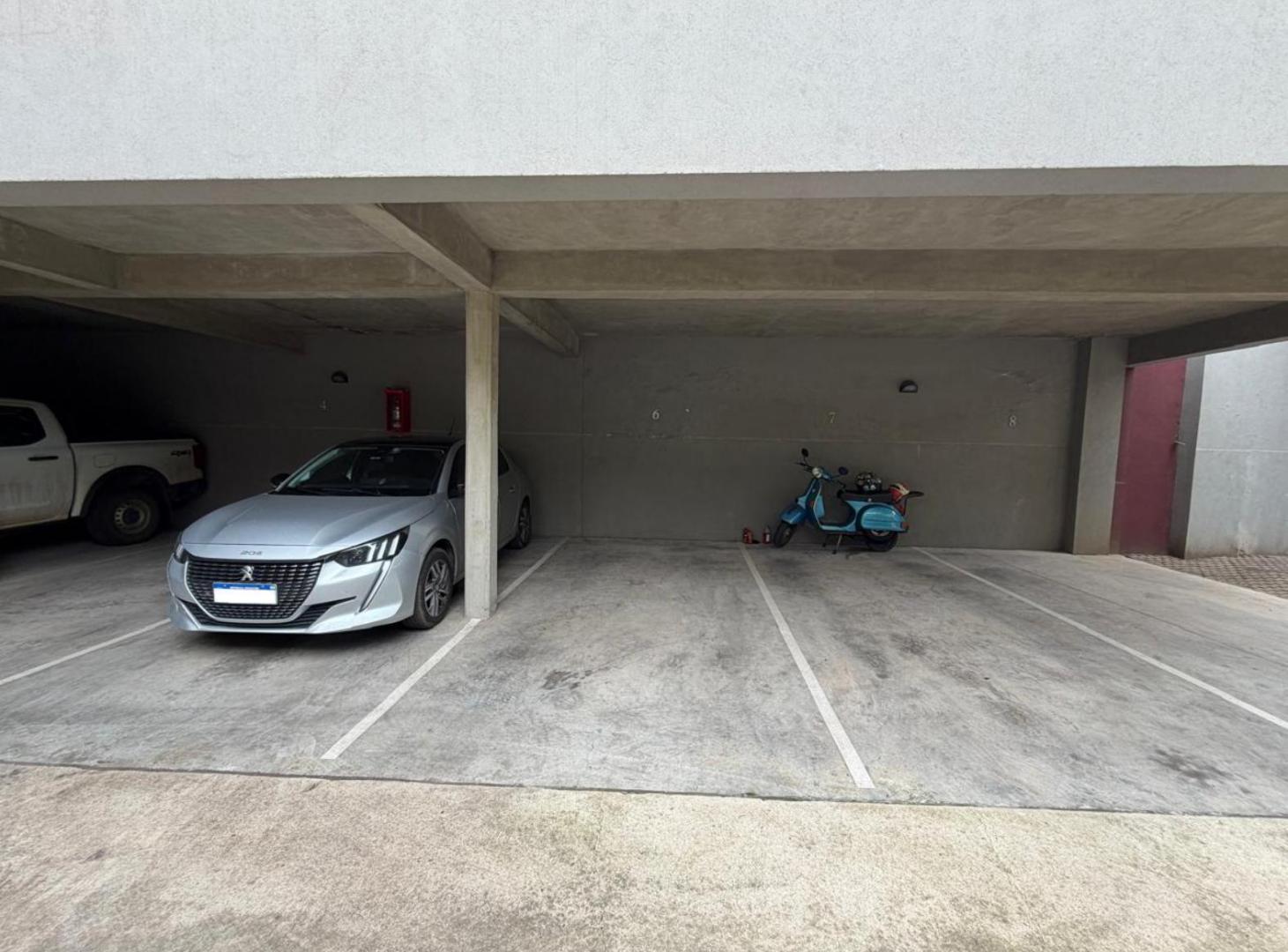 Foto de Cochera en venta en planta baja Rodrigues 1100 Lourdes - Rosario, imagen 4