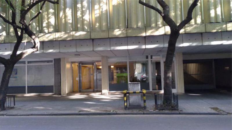 Foto de Venta Depto de 2 Dormitorios con Balcon y Cochera, imagen 1