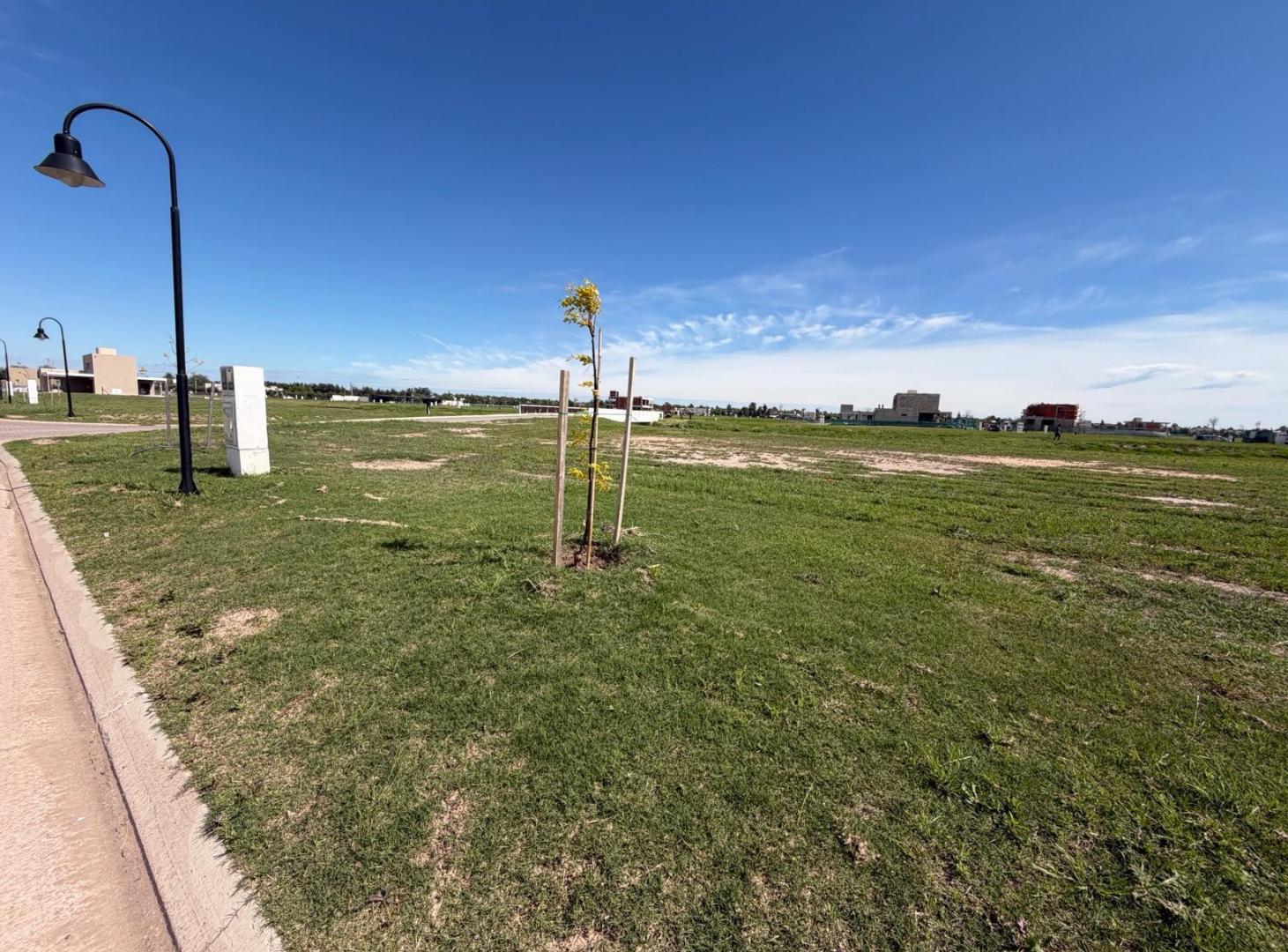 Foto de Terreno en venta en Barrio Privado Funes Lake en Funes, imagen 3