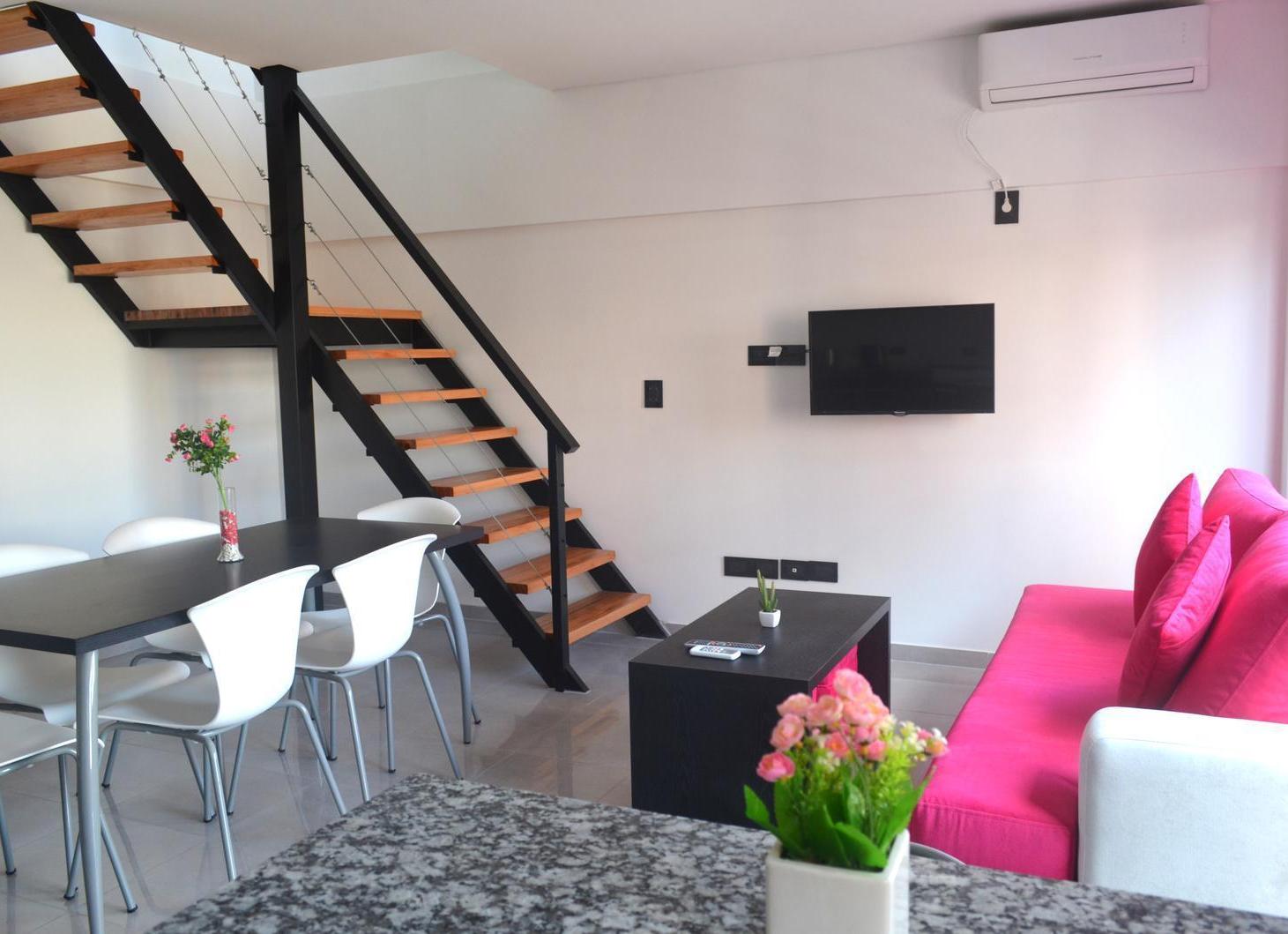 Duplex amoblado, alquiler por dia, semana o mes! UADE, favaloro, garrahan, UBA medicina.