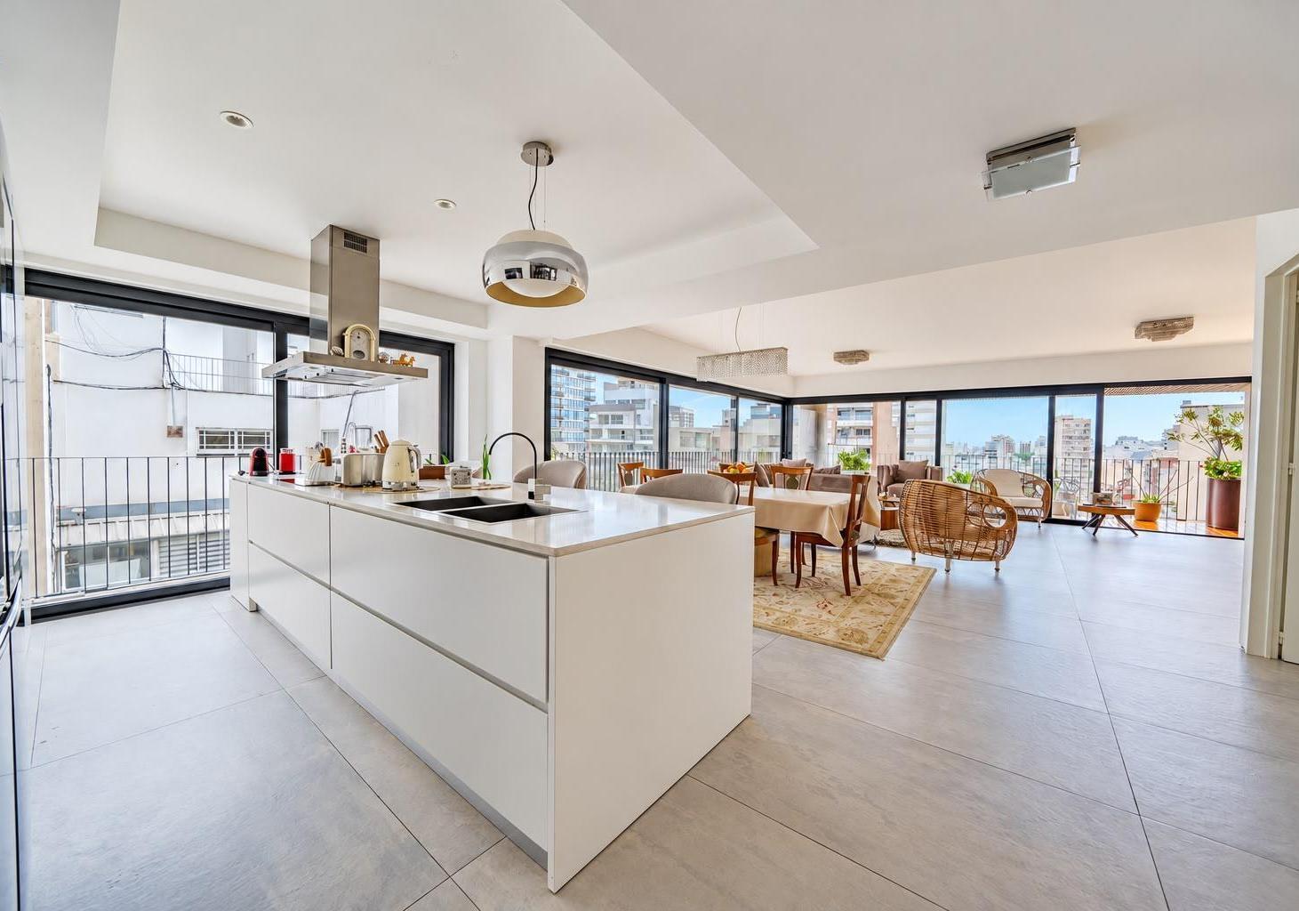 Foto de Departamento 4 ambientes 3 cocheras - Donna Terra Caballito, imagen 1