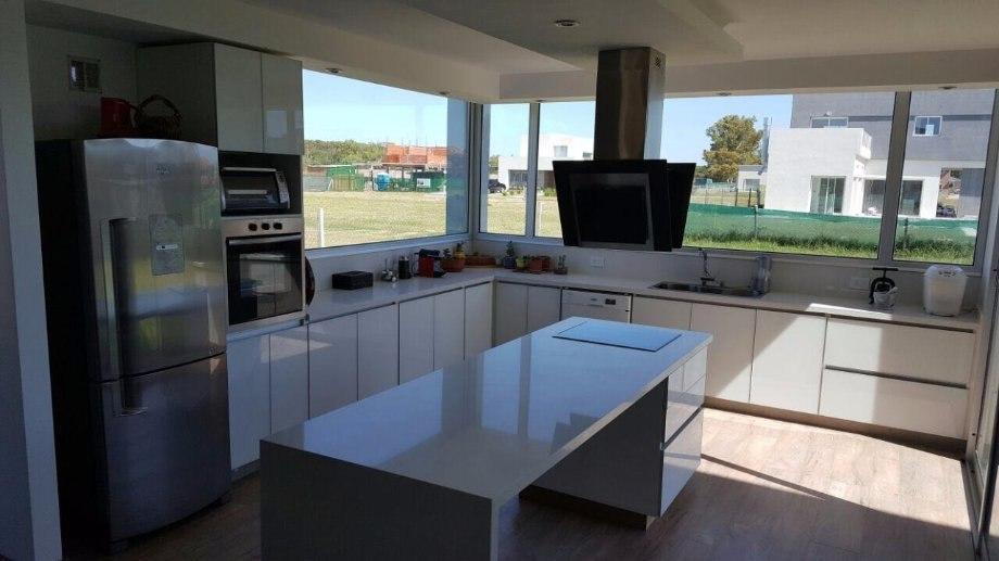 Casa en Venta en Las Golondrinas 3