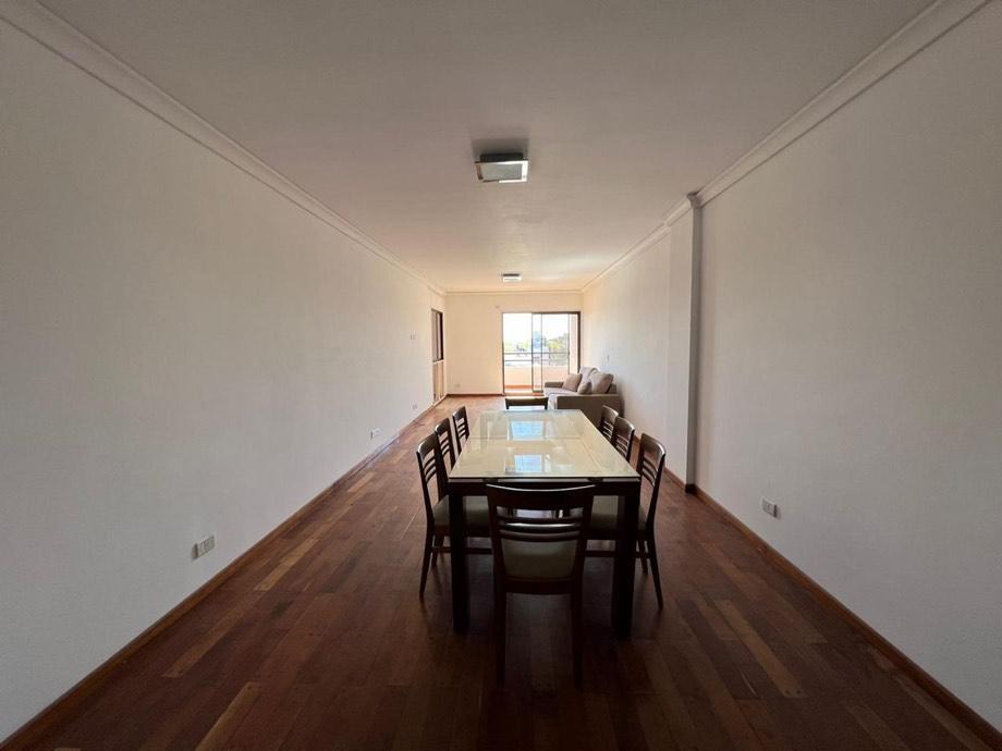 DEPARTAMENTO DE 4 AMBIENTES CON COCHERA EN VENTA EN QUILMES CENTRO.