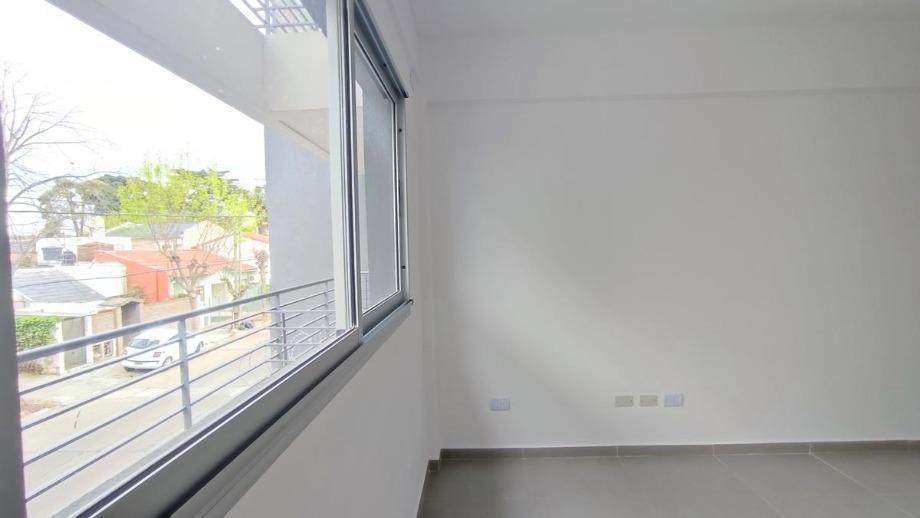 Departamento de 2 Ambientes en Venta en Bernal Centro. 4