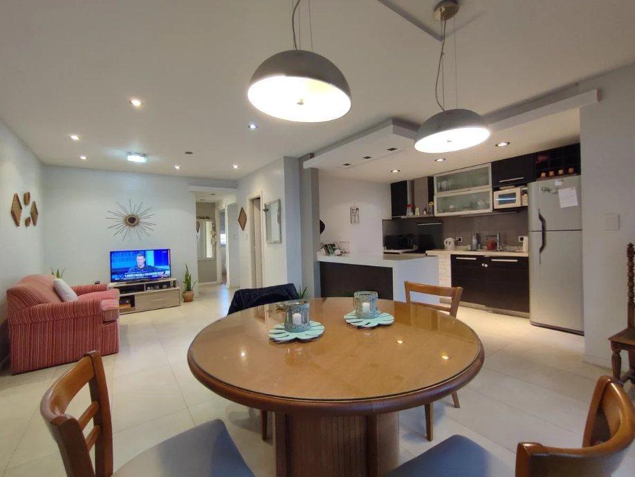 Departamento 3 Ambientes con Balcón Terraza y Cochera en Quilmes Centro. 5