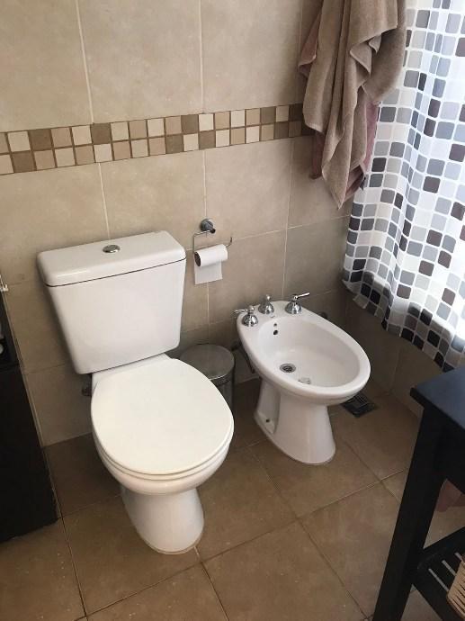 Departamento de 3 Ambientes en Venta con Cochera en Quilmes Centro. 3