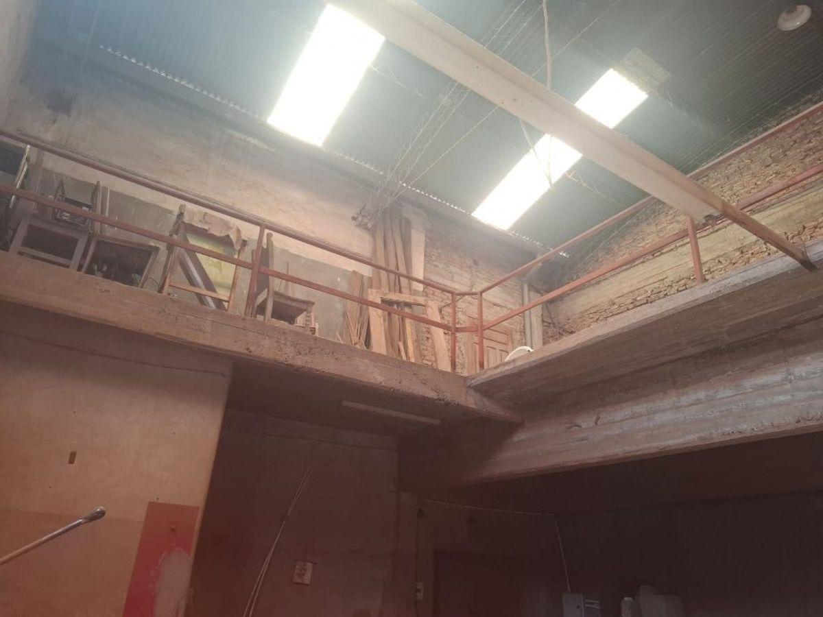 Foto de VENTA EN BLOCK INMUEBLE COMERCIAL EN ESQUINA, 2 LOCALES Y 2 GALPONES, imagen 5