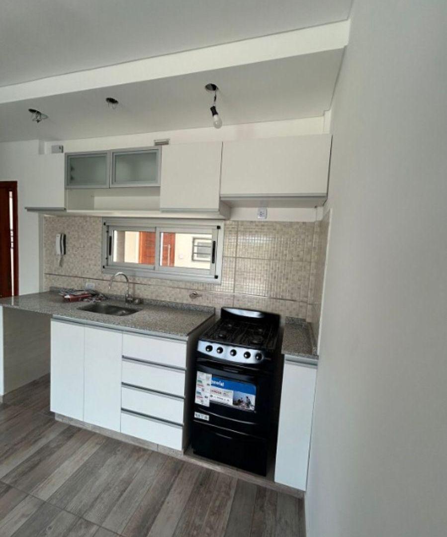 Foto de Departamento 2 Ambientes en Venta en Bernal., imagen 5