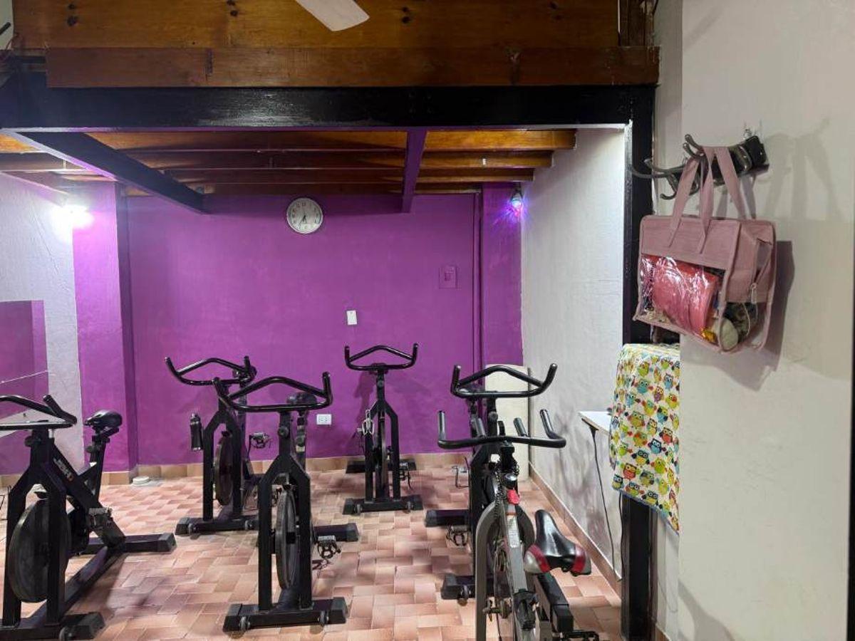 Foto de LOCAL EN GALERÍA EN ALQUILER EN QUILMES CENTRO, imagen 2