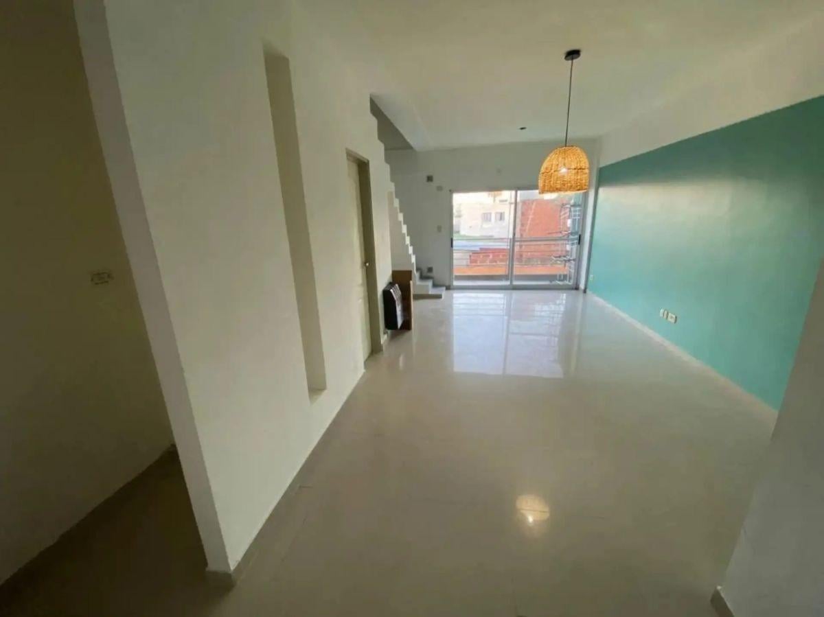 Foto de DEPARTAMENTO TIPO DUPLEX DE 3 AMBIENTES EN VENTA EN BERAZATEGUI CENTRO., imagen 3