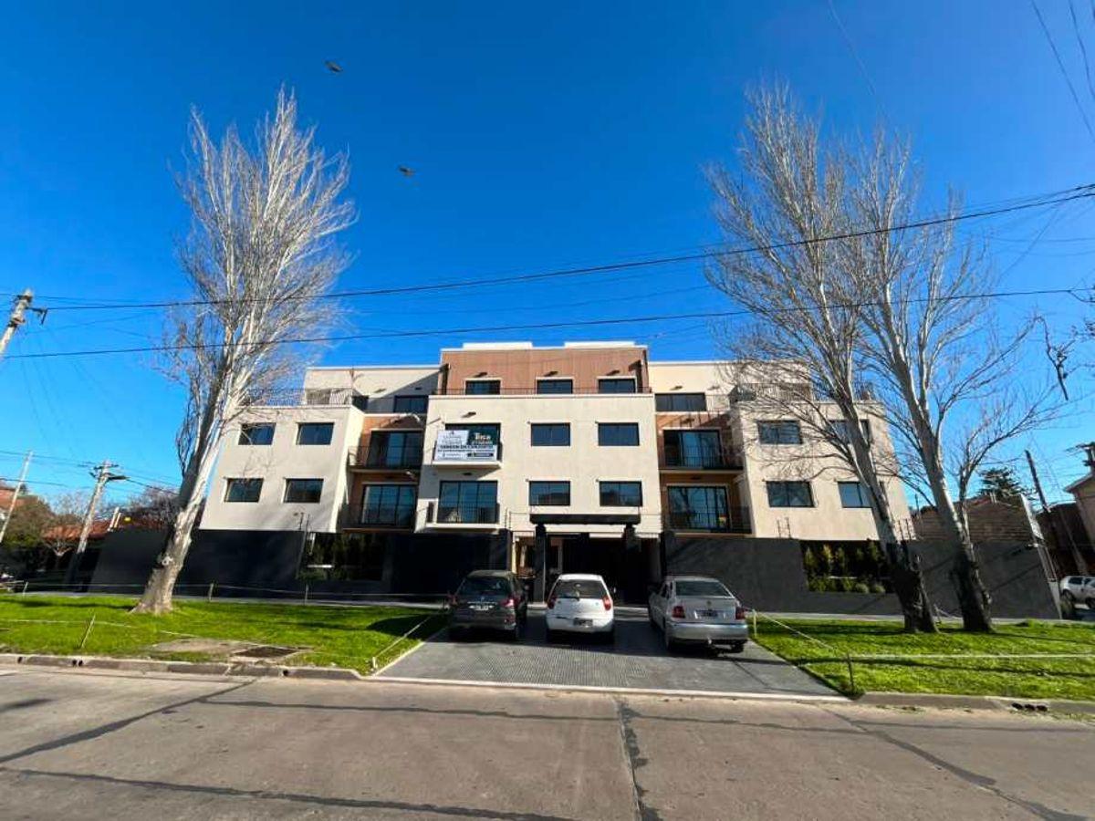 Foto de DEPARTAMENTO 3 AMBIENTES EN VENTA EN BERNAL., imagen 5