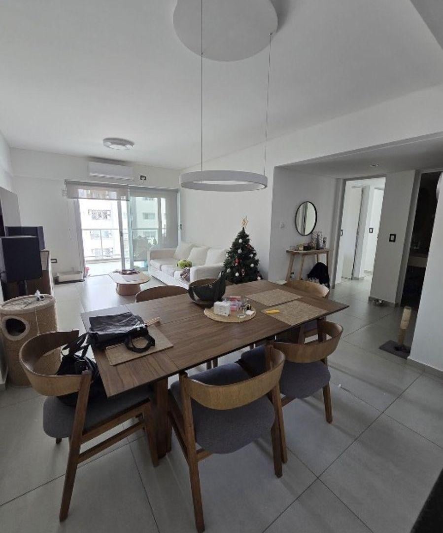 Foto de DEPARTAMENTO 3 AMBIENTES EN VENTA EN BERNAL CENTRO CON 2 COCHERAS., imagen 4