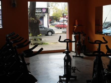Local Comercial con 420 m² Cubiertos Sobre Lote de 8 X 39,50 4