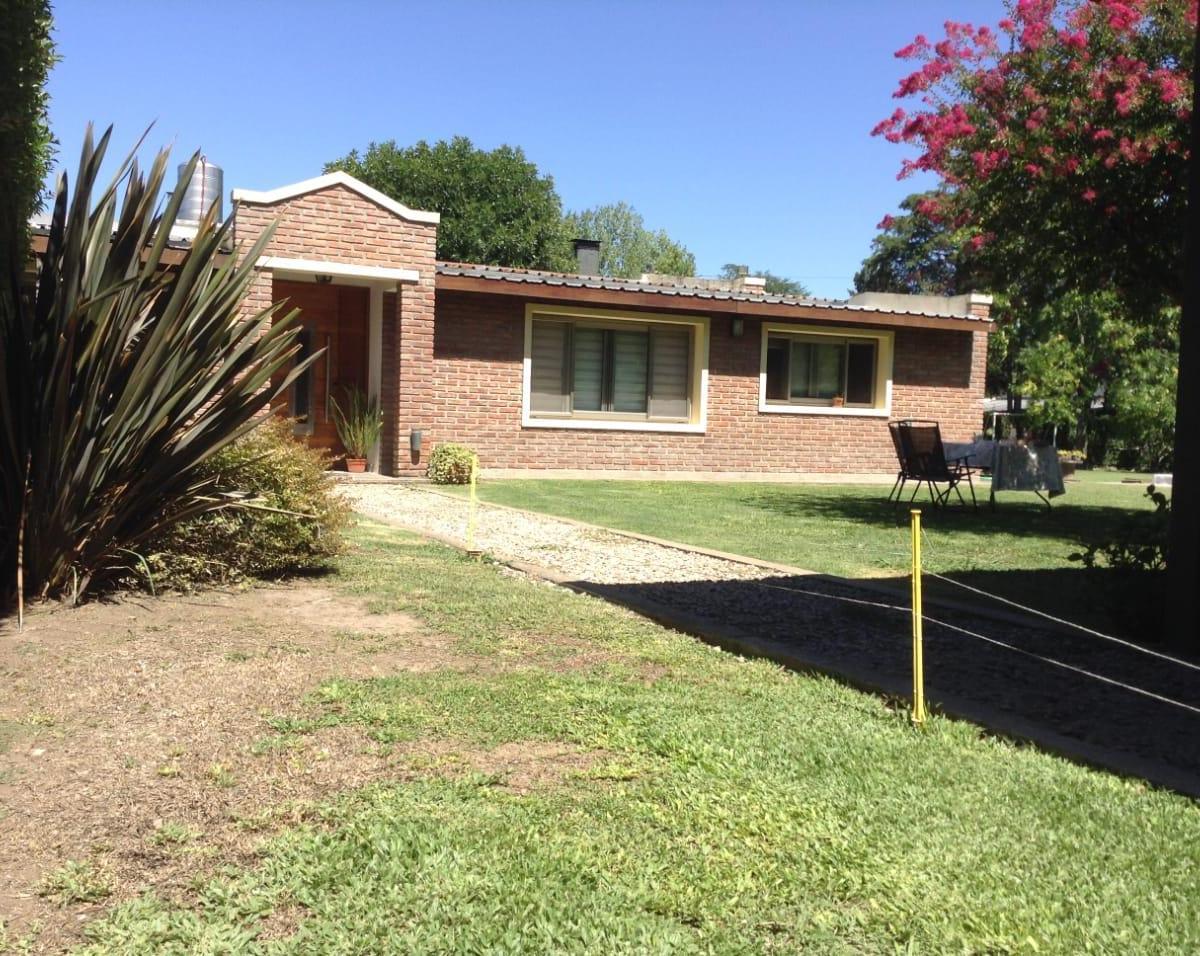 Impactante. Casa en Venta C/ Pileta /quincho - Villa Elisa 5