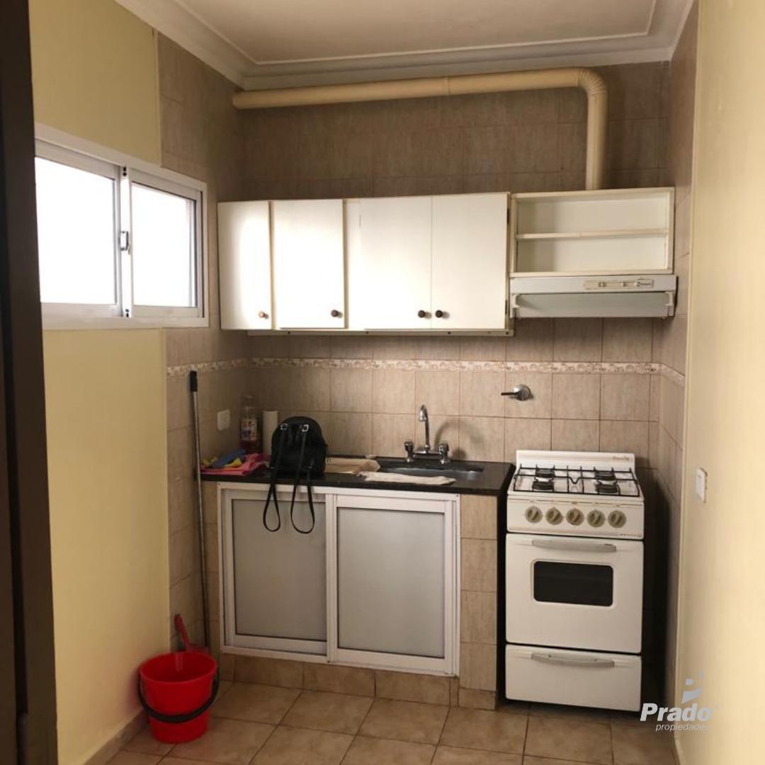 EXCELENTE PH DE 1 DORMITORIO - ZONA PLAZA MATHEU - GRAN OPORTUNIDAD