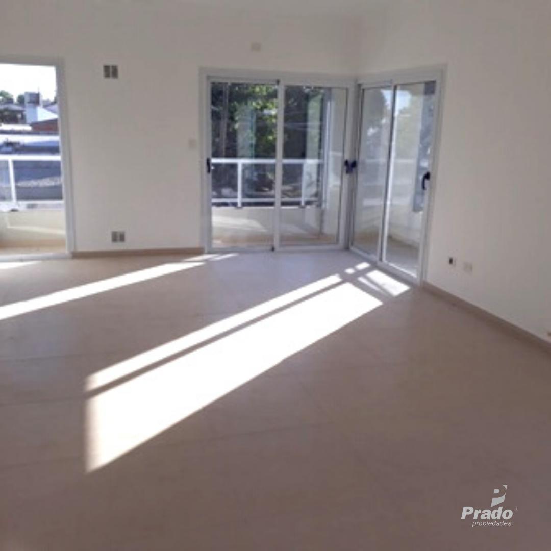 Estupendo Departamento en Venta con Cochera 1
