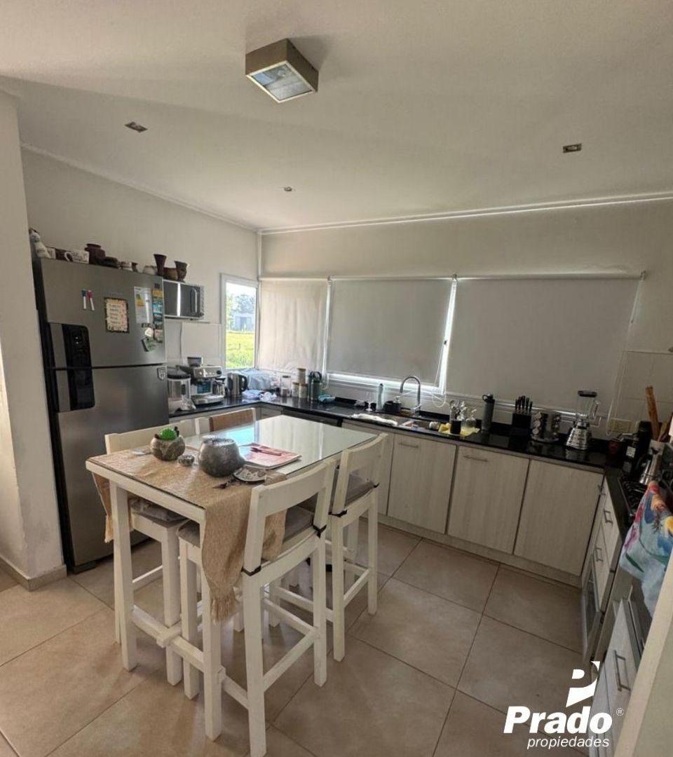 Foto de EXCELENTE CASA EN VENTA - Campos de Roca II, imagen 3