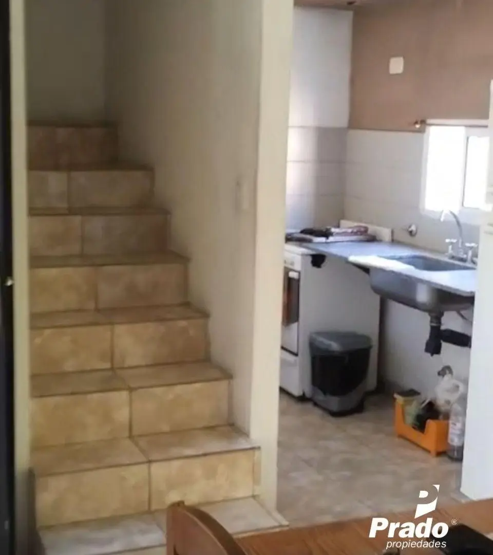 EXCELENTE DUPLEX DE 3 DORM CON COCHERA 4