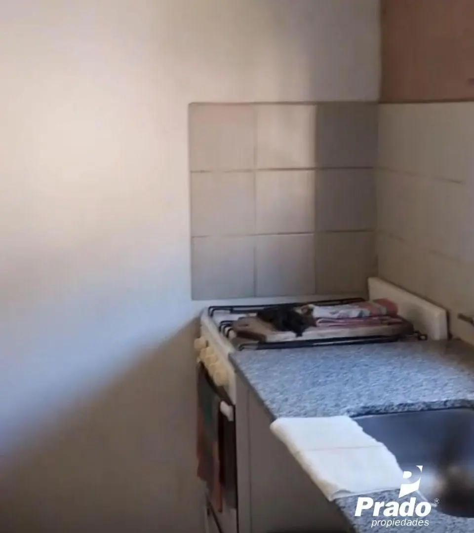 EXCELENTE DUPLEX DE 3 DORM CON COCHERA 5